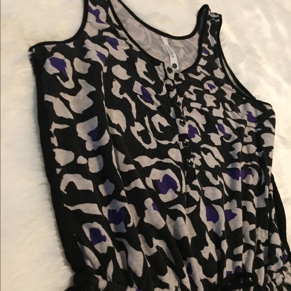 Super fun romper by Kensie! - Picture 3 of 3